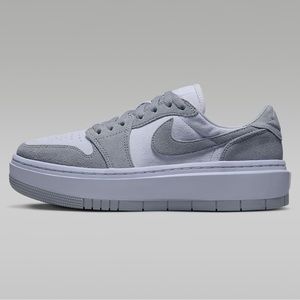 Air Jordan 1 Elevate Low
Women's Size 9